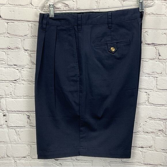 Tommy Hilfiger Golf Shorts Men's Size 36 Navy Pleated Athleisure Travel Preppy - Picture 3 of 7